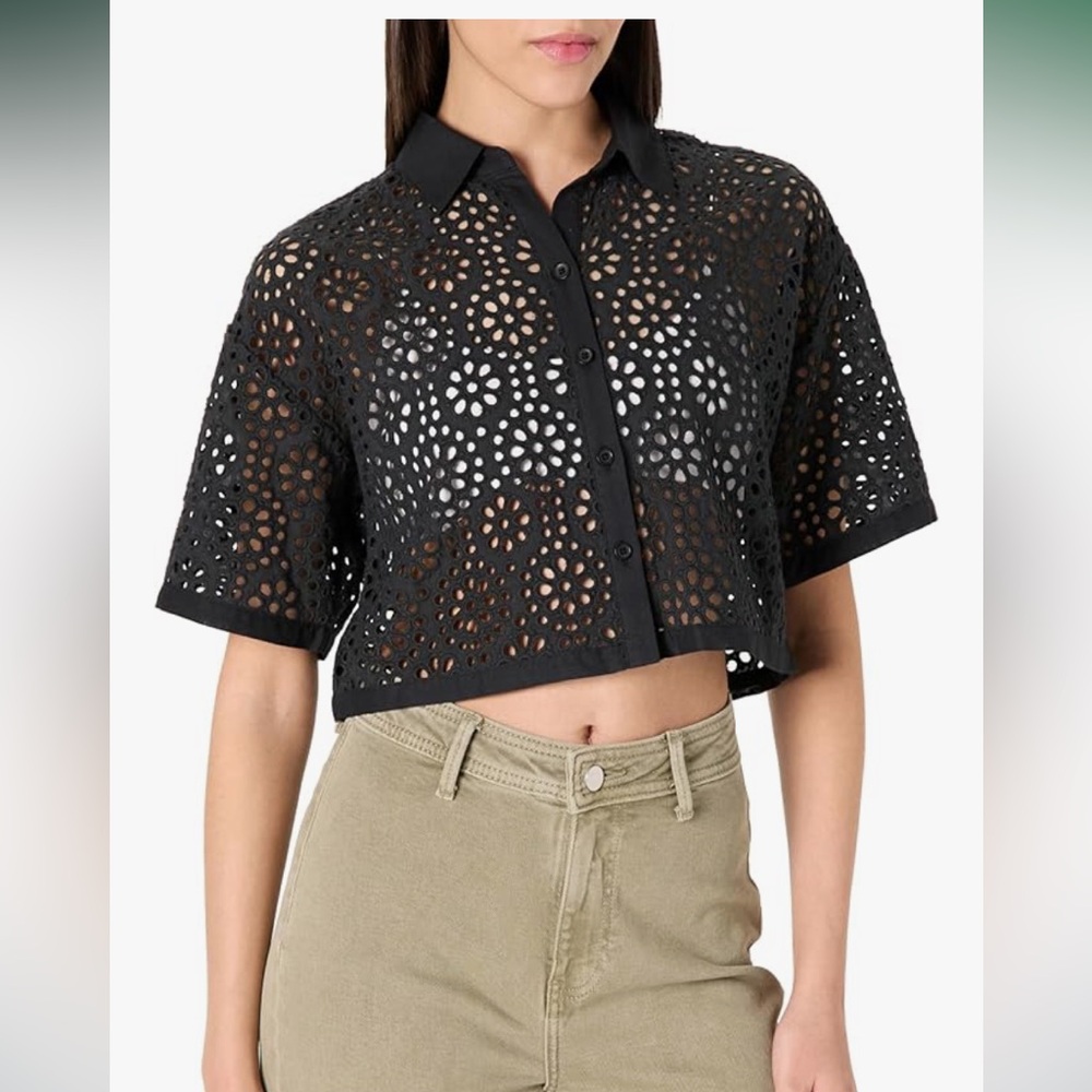 New The Drop Lue Black Eyelet Cropped button down Shirt